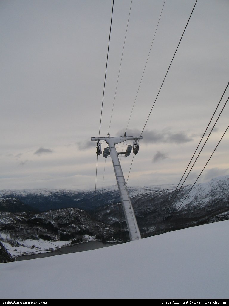 TRYKK FOR  LUKKE VINDUET