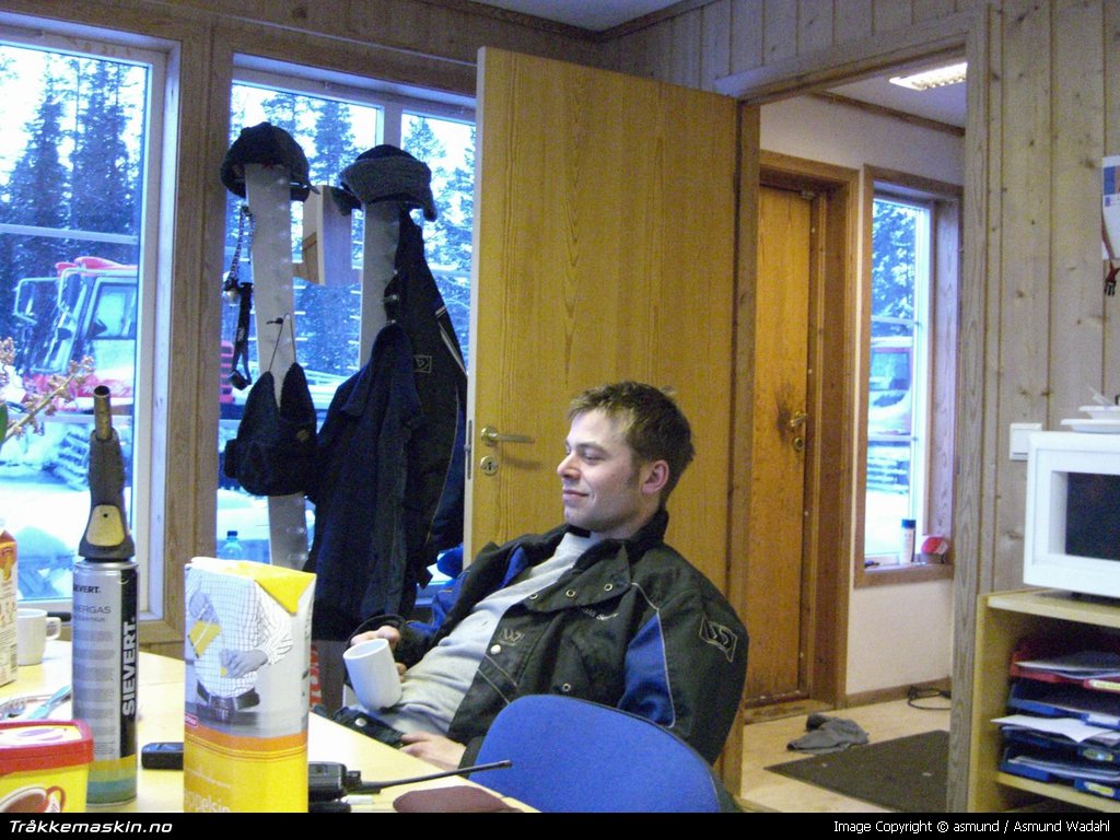 TRYKK FOR � LUKKE VINDUET