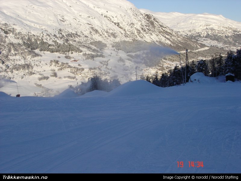 TRYKK FOR � LUKKE VINDUET