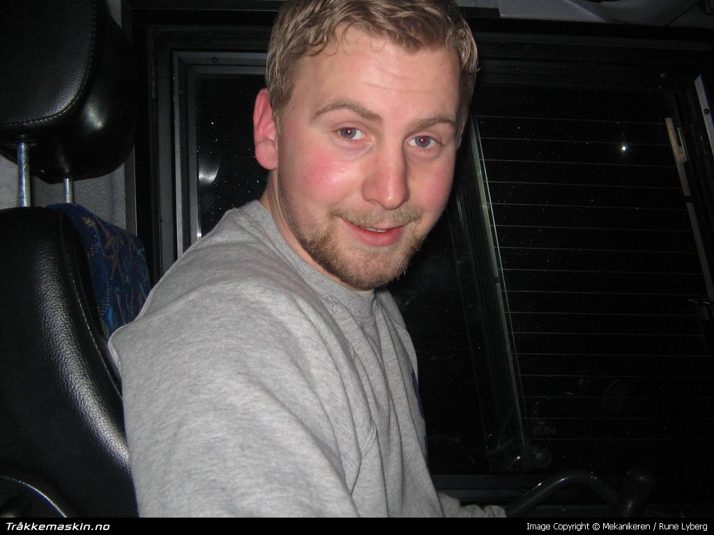 TRYKK FOR � LUKKE VINDUET