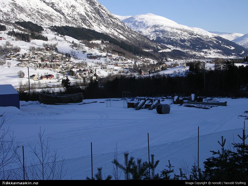 TRYKK FOR � LUKKE VINDUET