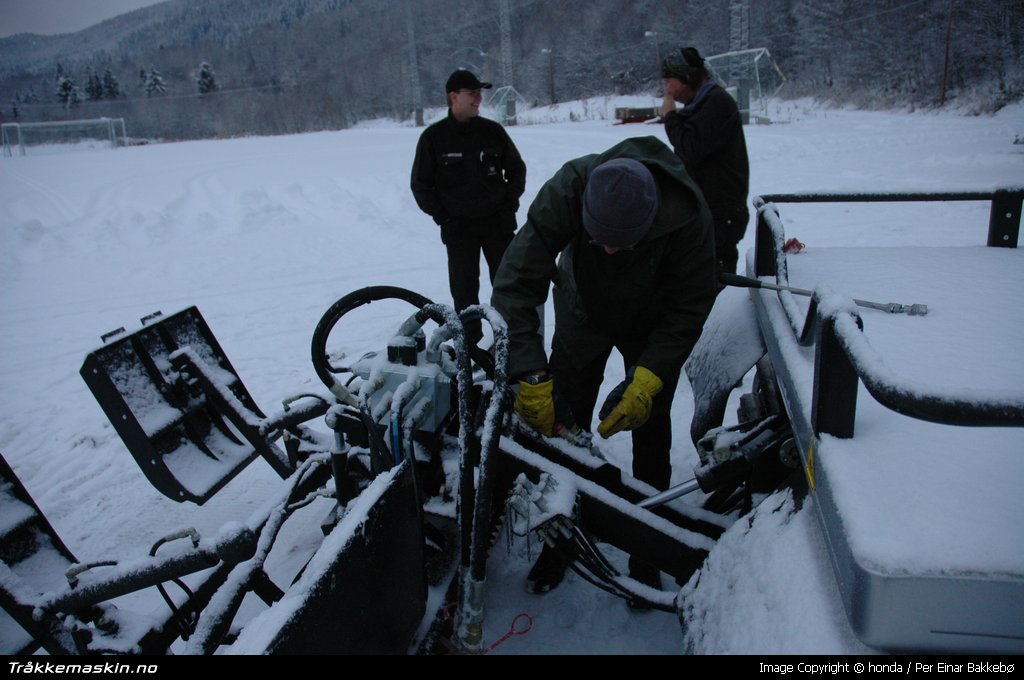 TRYKK FOR � LUKKE VINDUET