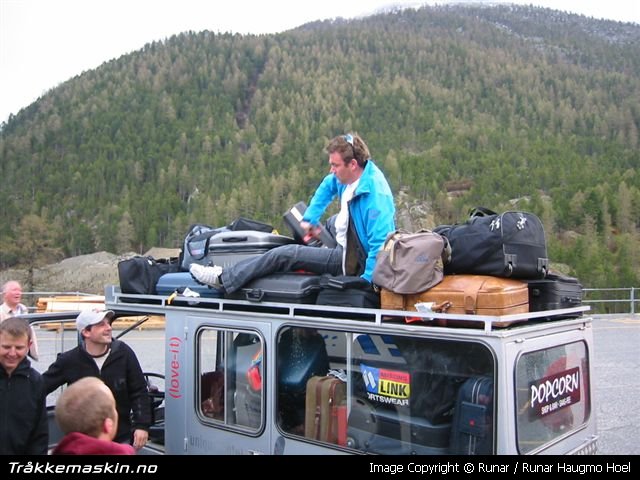 TRYKK FOR � LUKKE VINDUET