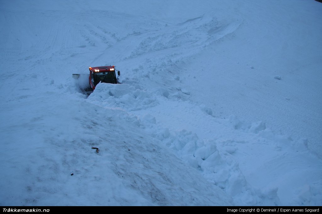 TRYKK FOR � LUKKE VINDUET