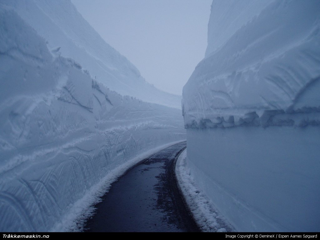 TRYKK FOR � LUKKE VINDUET