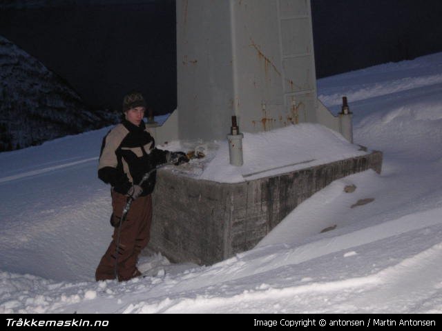 TRYKK FOR � LUKKE VINDUET