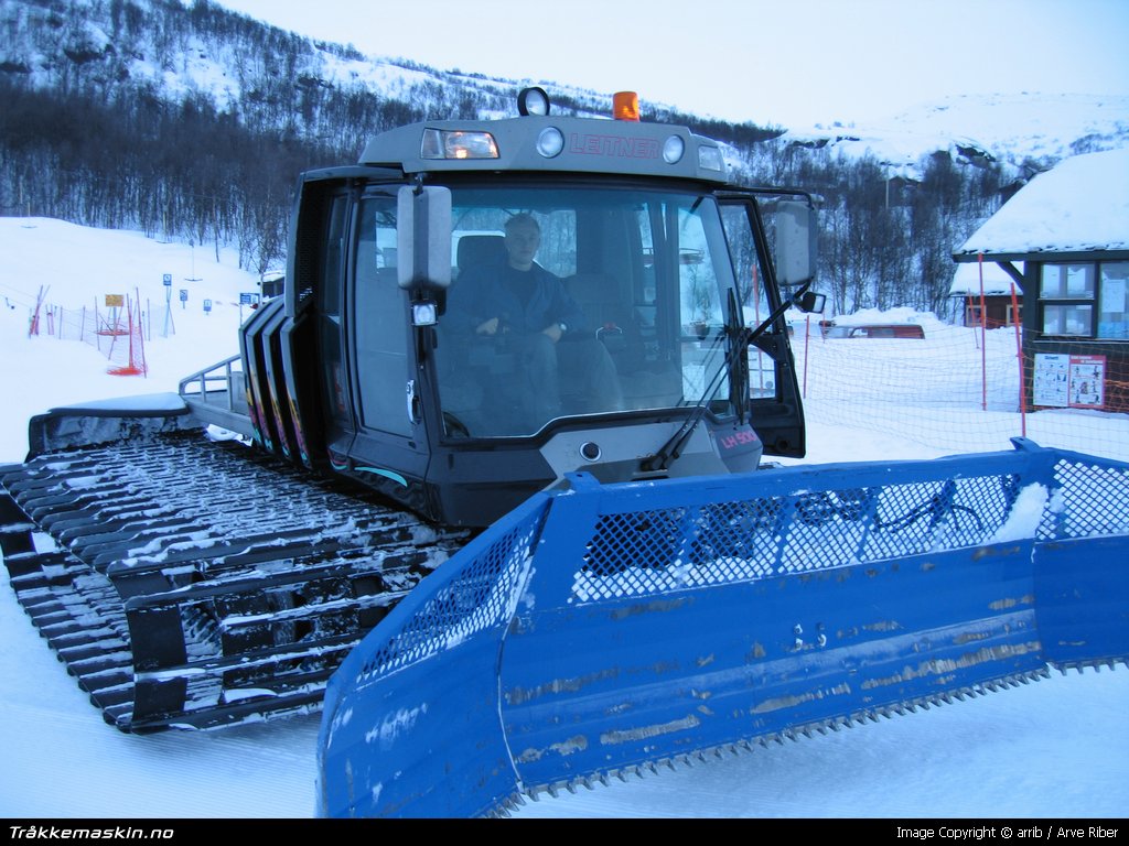 TRYKK FOR � LUKKE VINDUET