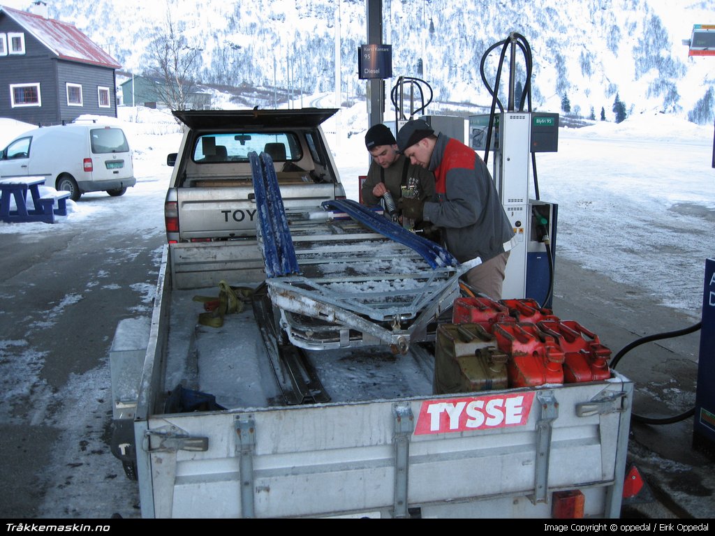 TRYKK FOR � LUKKE VINDUET