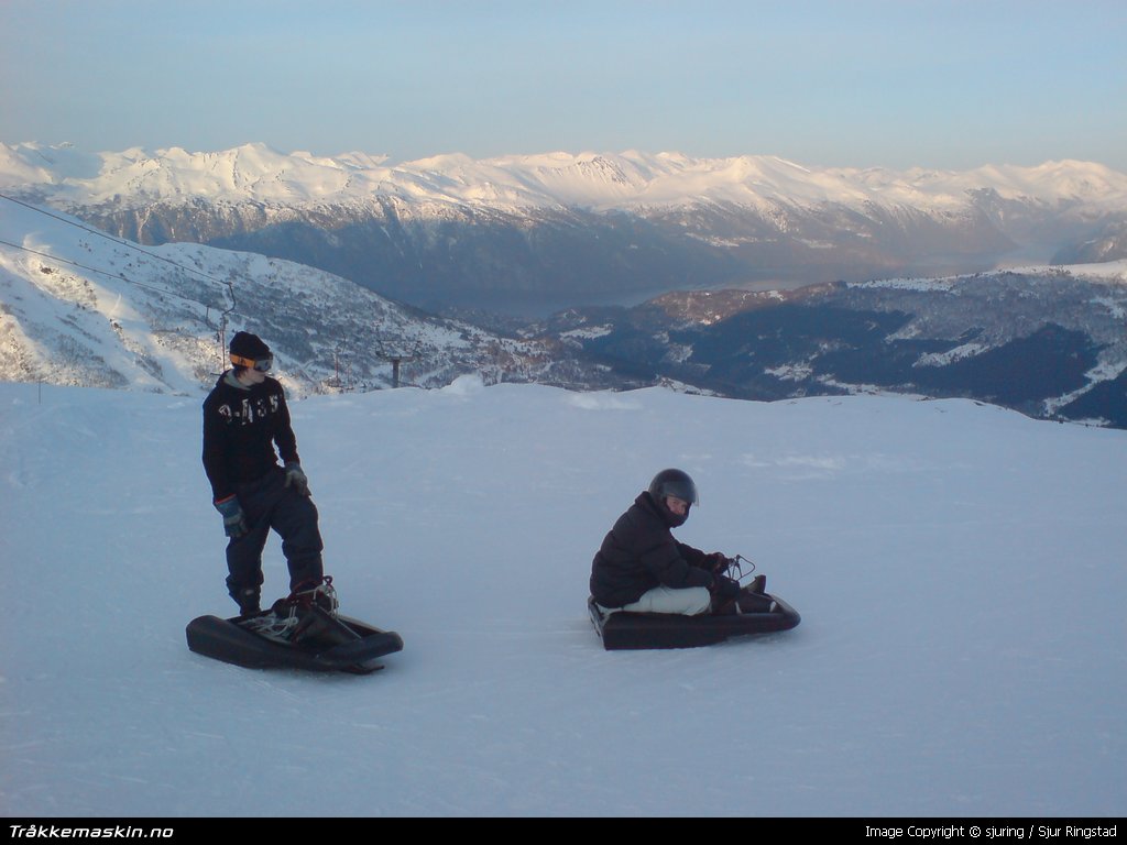 TRYKK FOR � LUKKE VINDUET