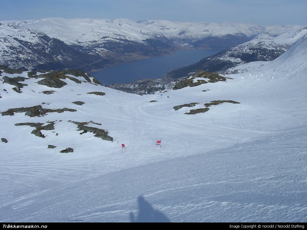 TRYKK FOR � LUKKE VINDUET