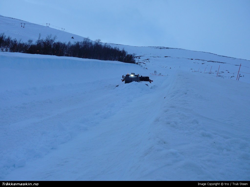 TRYKK FOR � LUKKE VINDUET