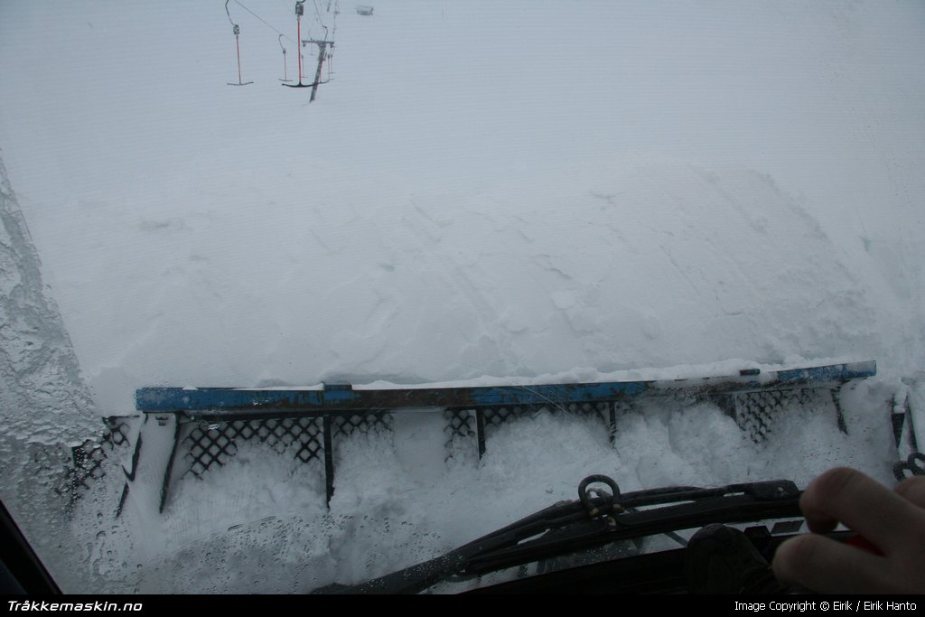 TRYKK FOR � LUKKE VINDUET