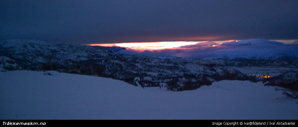 TRYKK FOR � LUKKE VINDUET