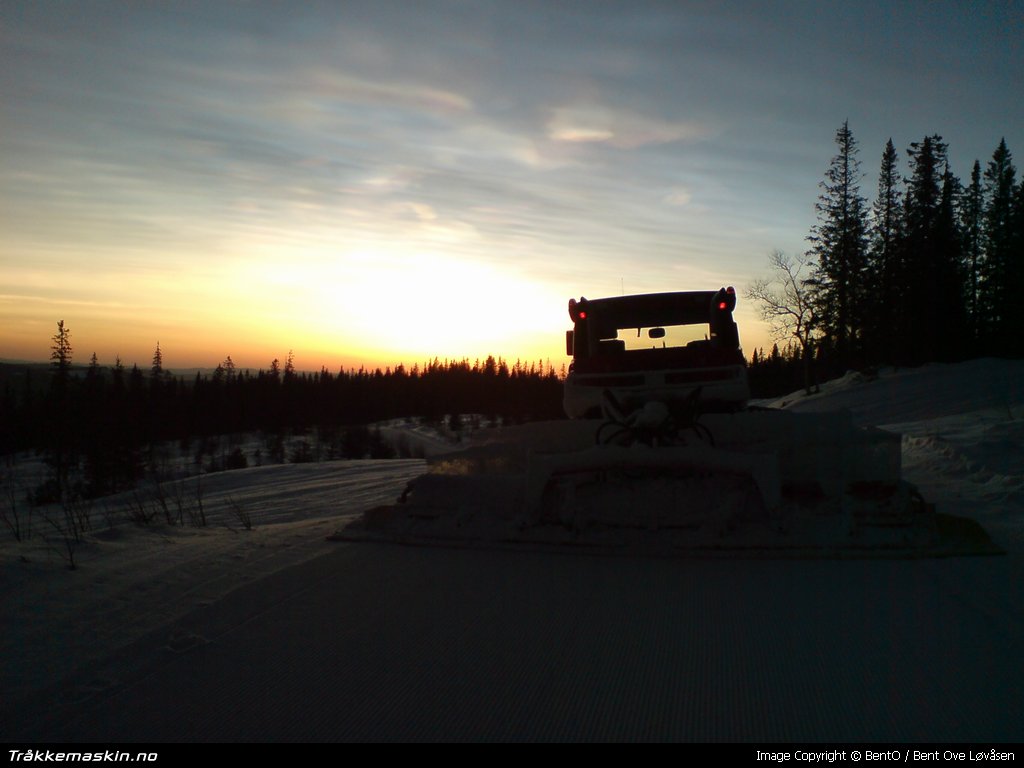 TRYKK FOR � LUKKE VINDUET