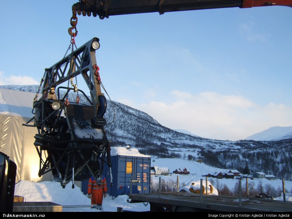 TRYKK FOR � LUKKE VINDUET