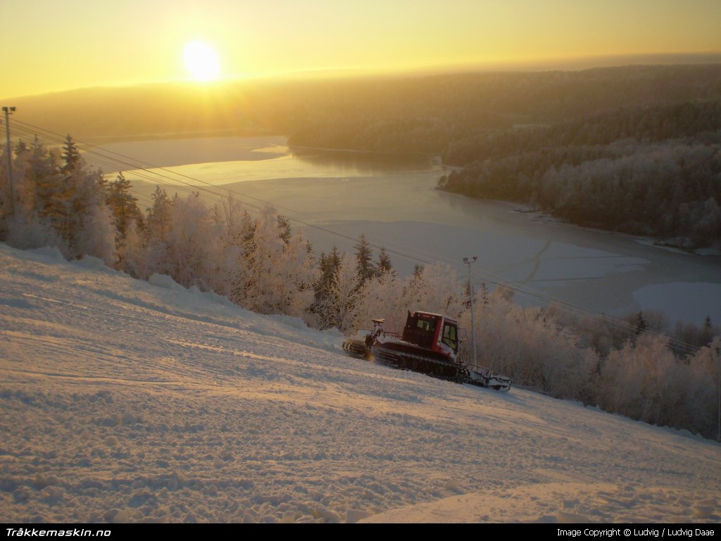 TRYKK FOR � LUKKE VINDUET