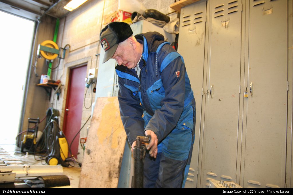 TRYKK FOR � LUKKE VINDUET