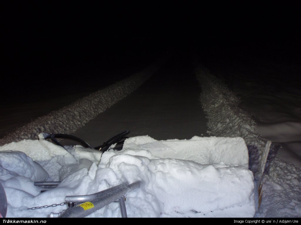 TRYKK FOR � LUKKE VINDUET