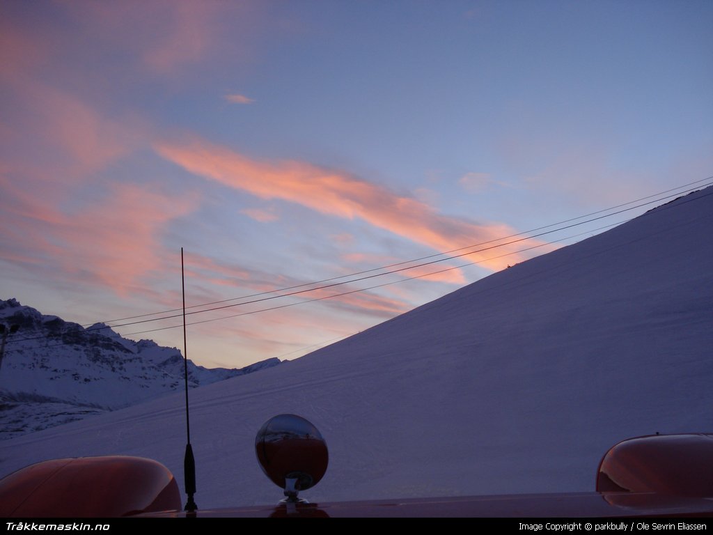 TRYKK FOR � LUKKE VINDUET