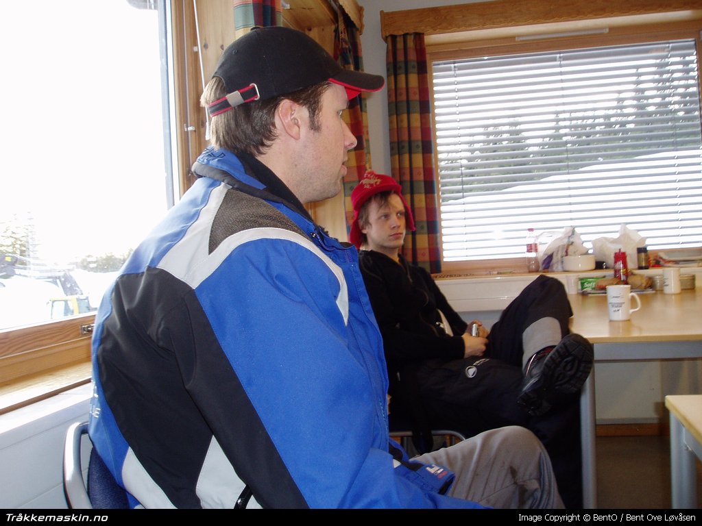 TRYKK FOR  LUKKE VINDUET