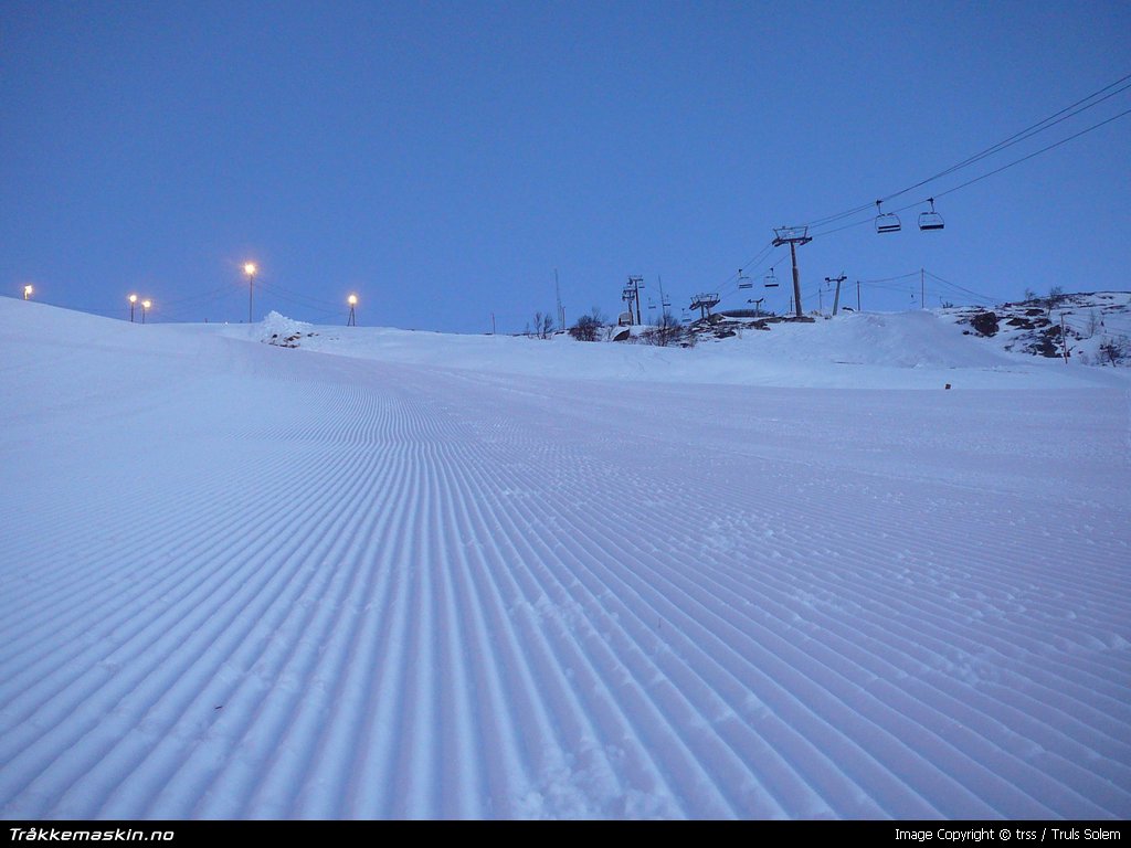 TRYKK FOR  LUKKE VINDUET