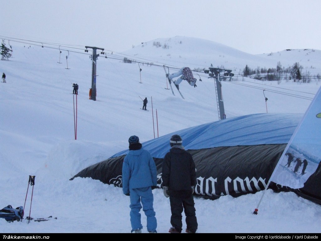 TRYKK FOR  LUKKE VINDUET