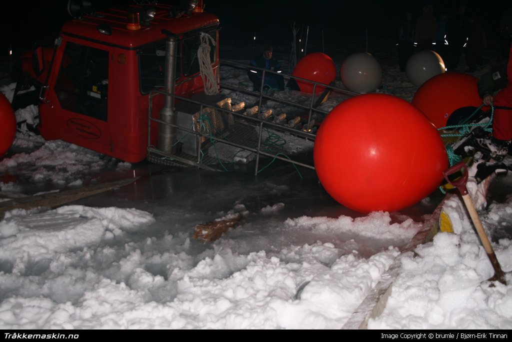 TRYKK FOR  LUKKE VINDUET