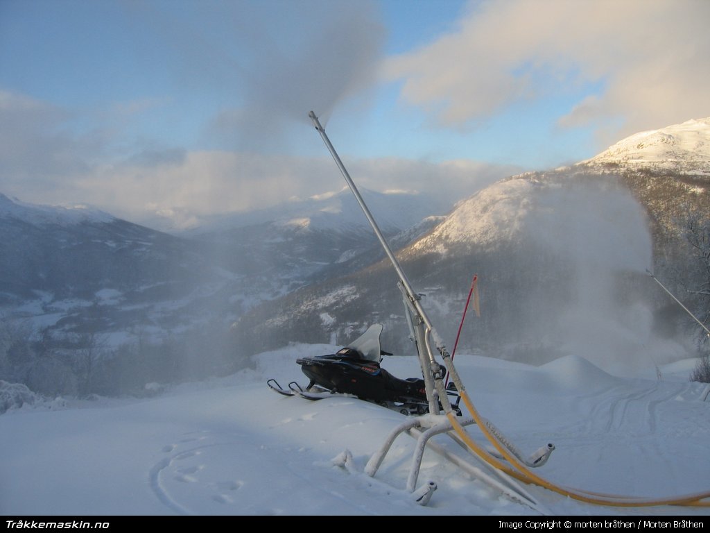 TRYKK FOR  LUKKE VINDUET