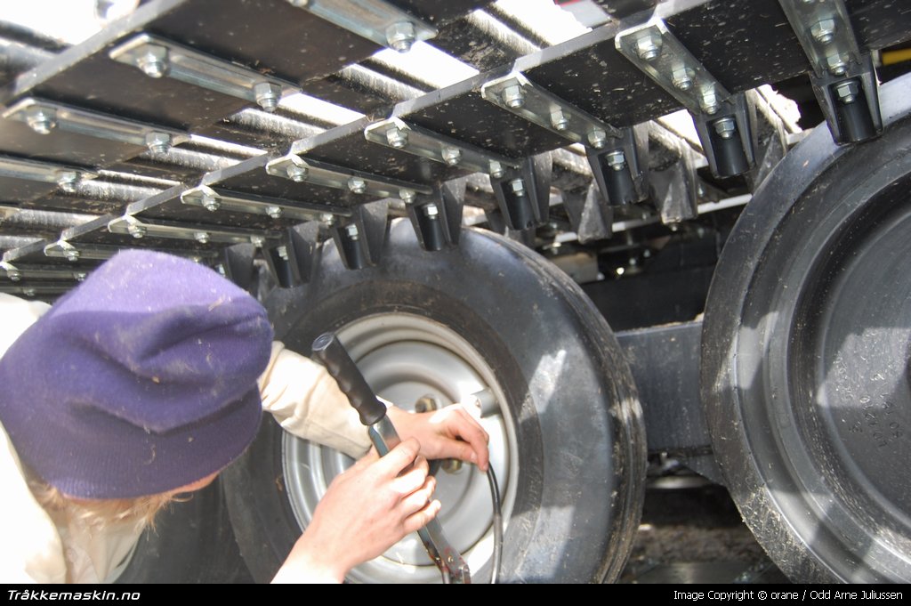 TRYKK FOR  LUKKE VINDUET