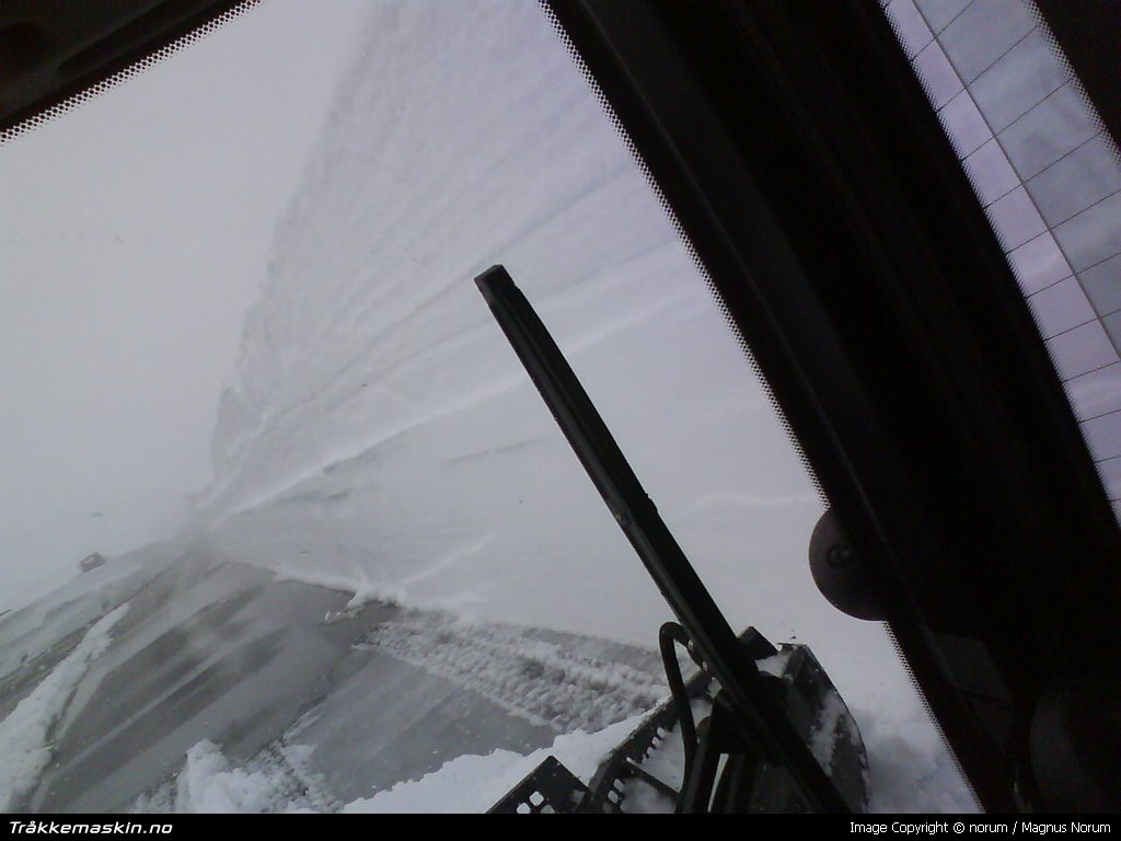 TRYKK FOR  LUKKE VINDUET