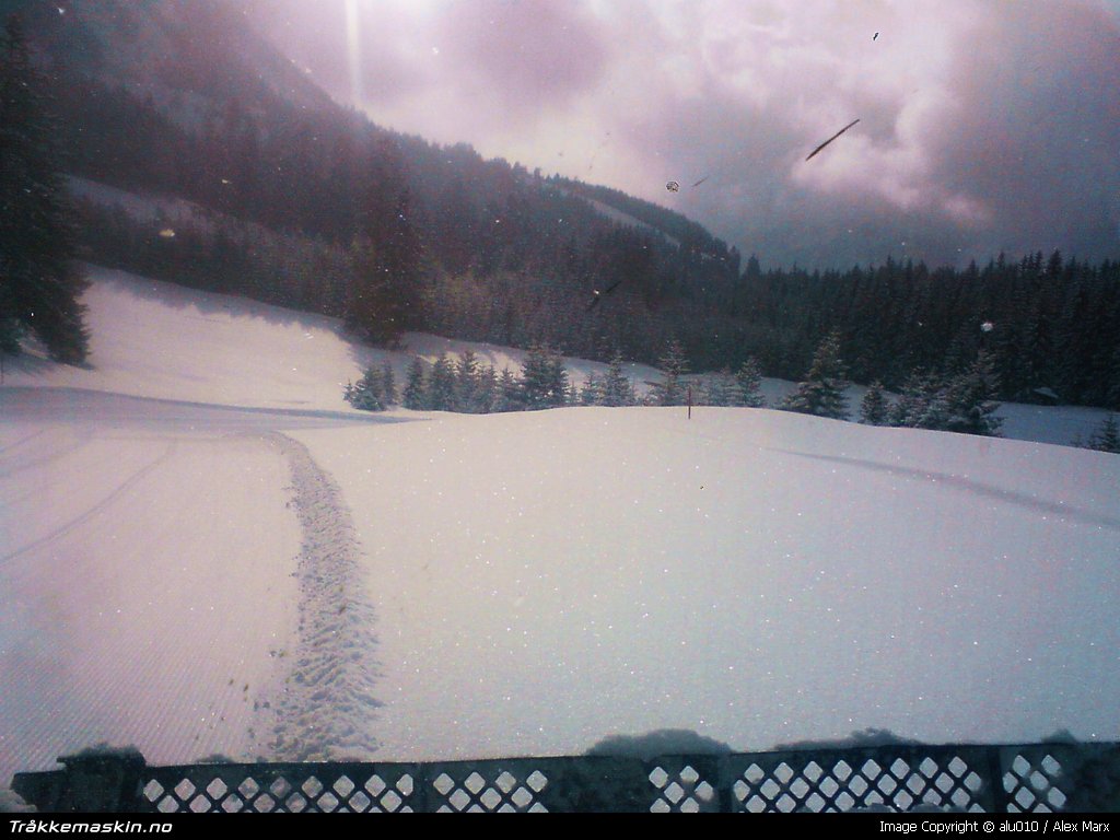 TRYKK FOR � LUKKE VINDUET