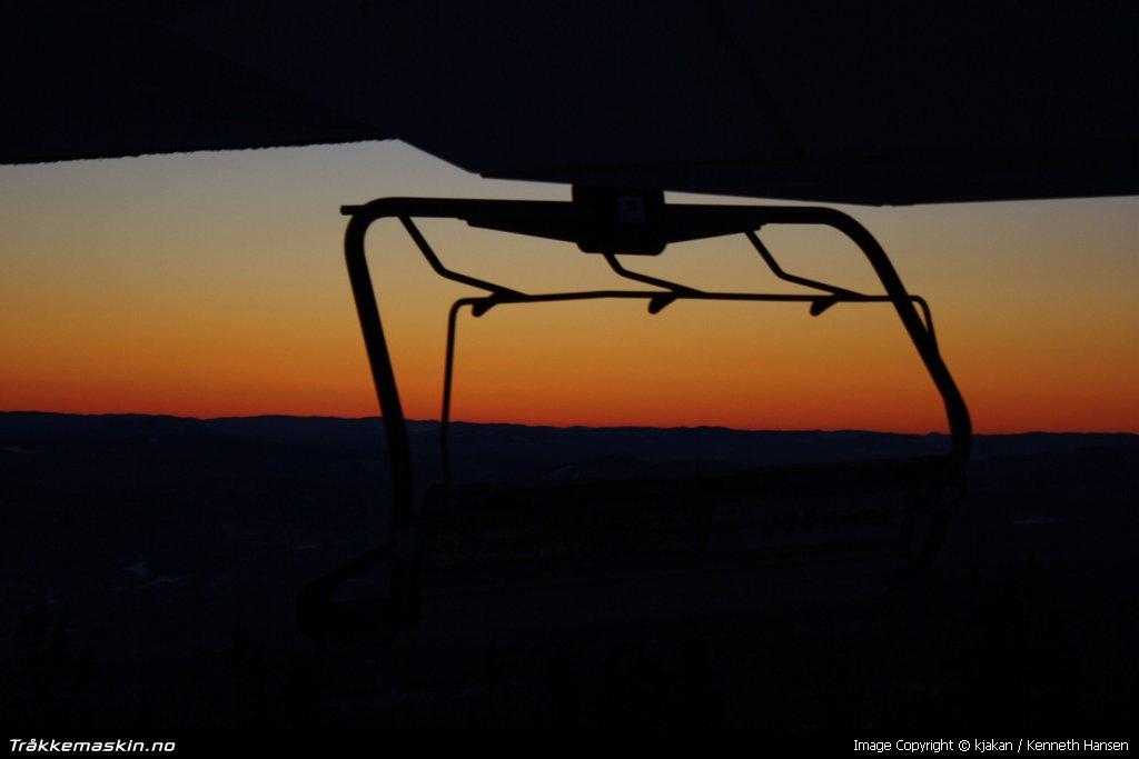 TRYKK FOR � LUKKE VINDUET