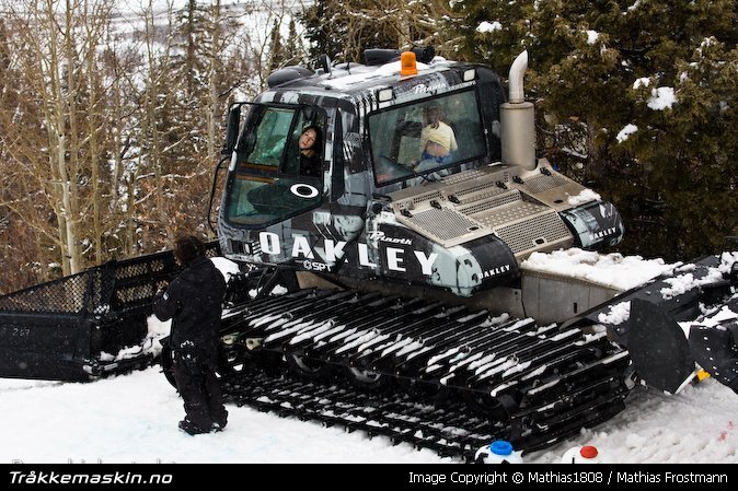 TRYKK FOR  LUKKE VINDUET