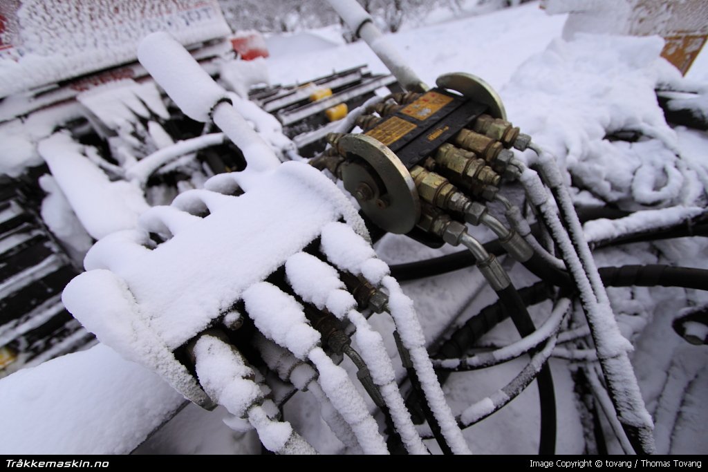 TRYKK FOR  LUKKE VINDUET