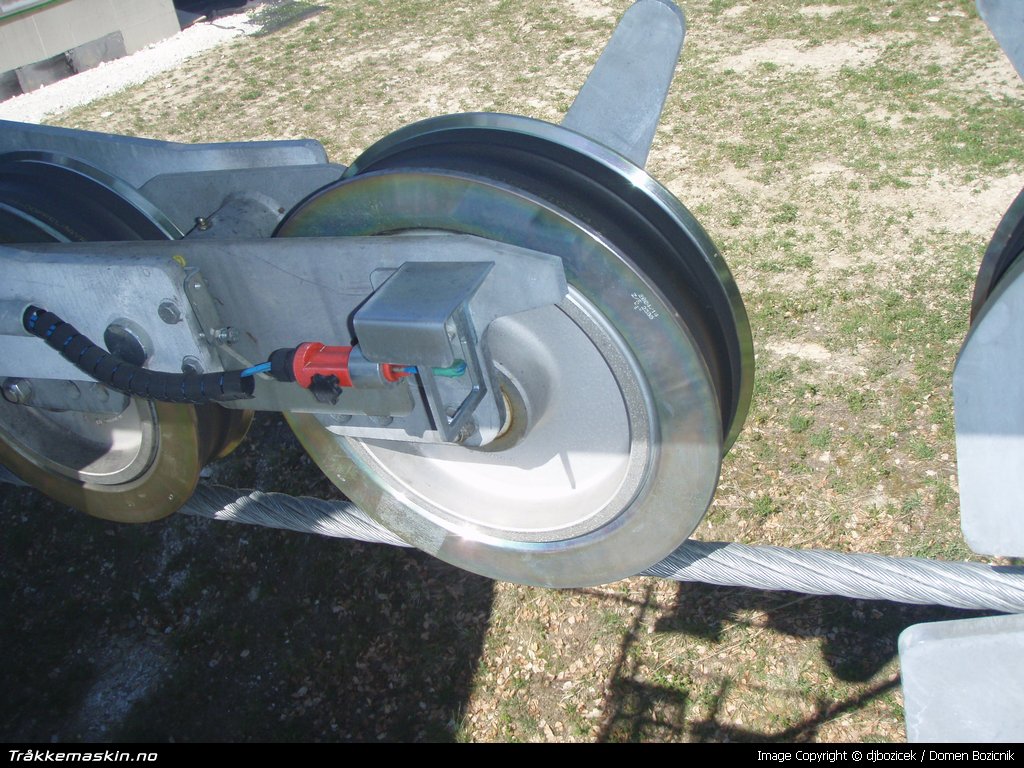 TRYKK FOR � LUKKE VINDUET