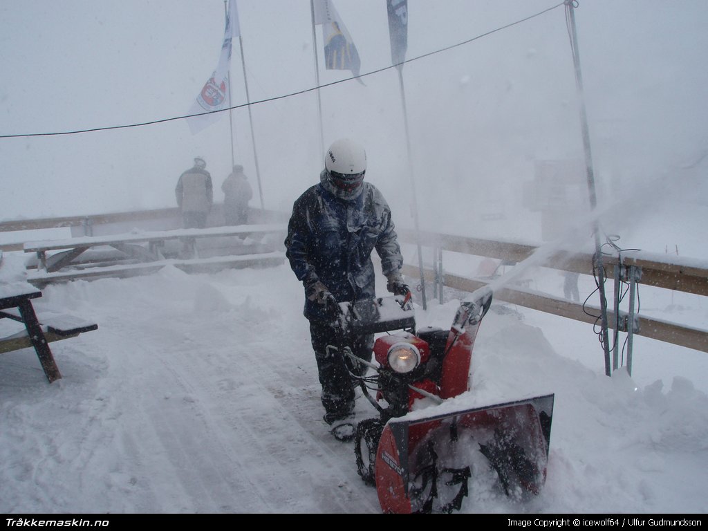 TRYKK FOR � LUKKE VINDUET