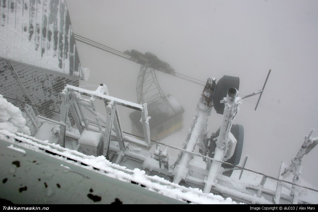 TRYKK FOR � LUKKE VINDUET