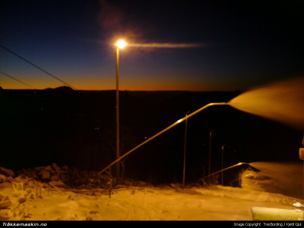 TRYKK FOR � LUKKE VINDUET