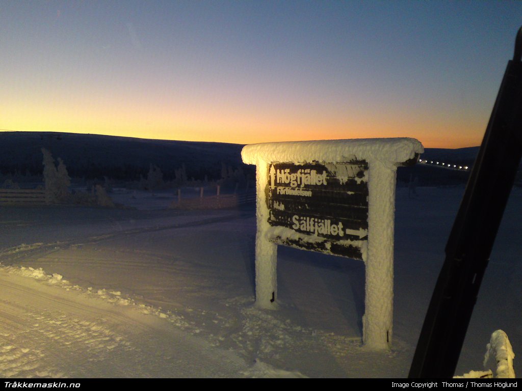 TRYKK FOR � LUKKE VINDUET