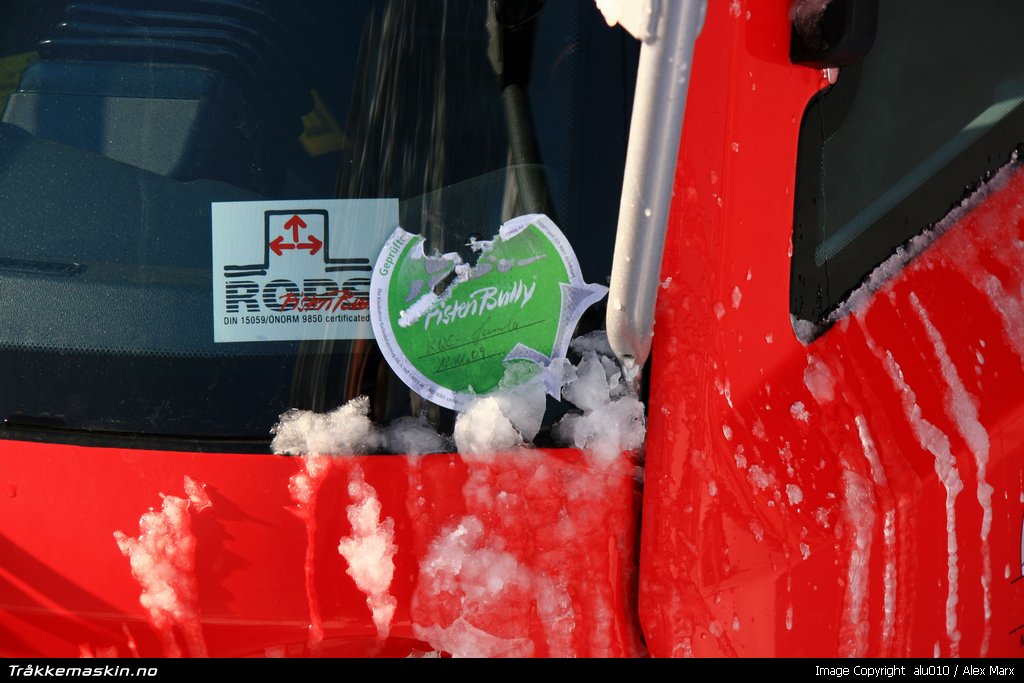 TRYKK FOR � LUKKE VINDUET