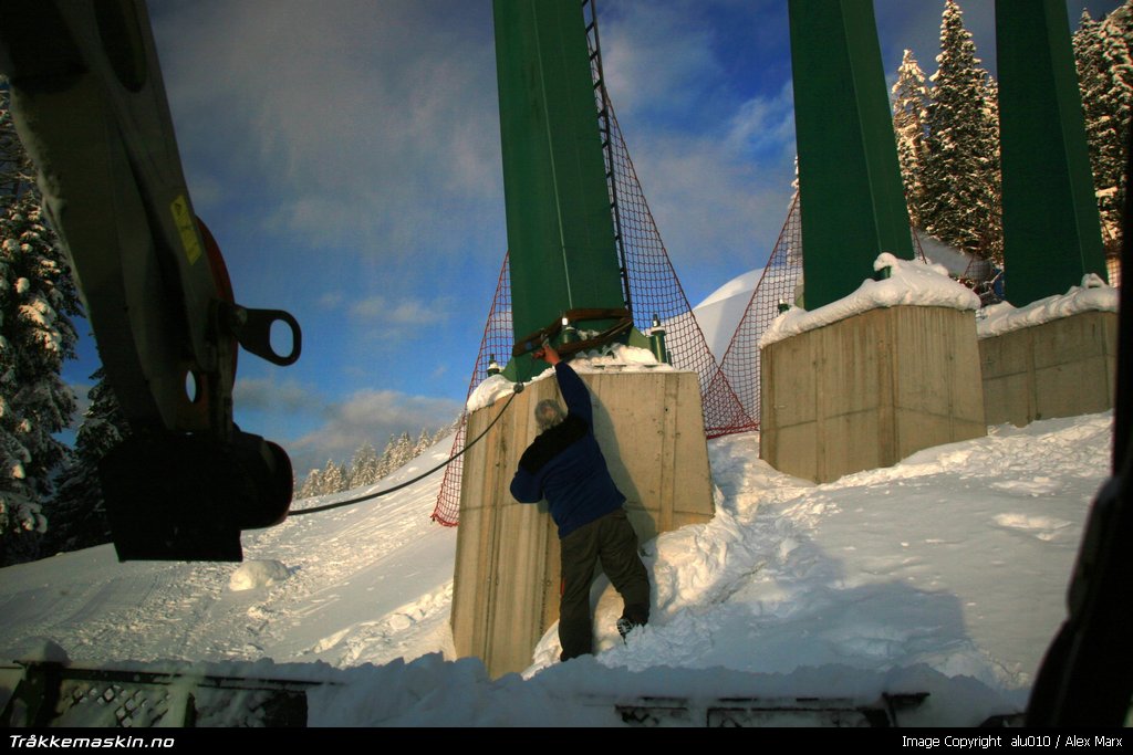 TRYKK FOR � LUKKE VINDUET