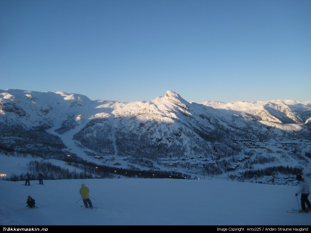 TRYKK FOR � LUKKE VINDUET