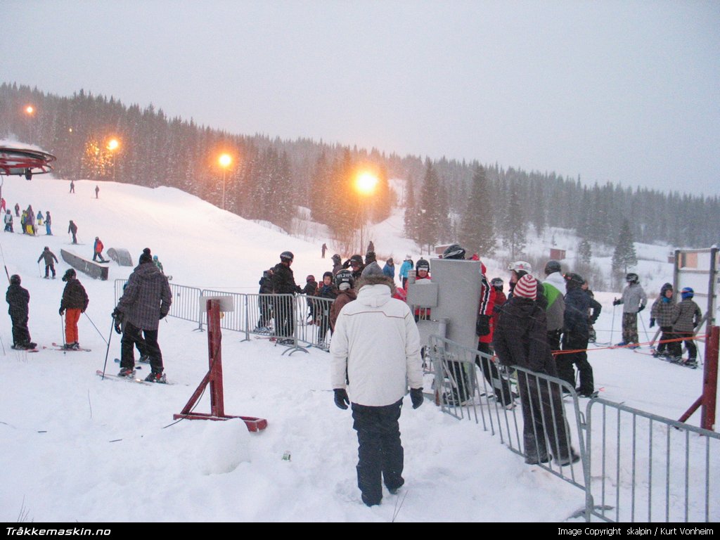 TRYKK FOR � LUKKE VINDUET