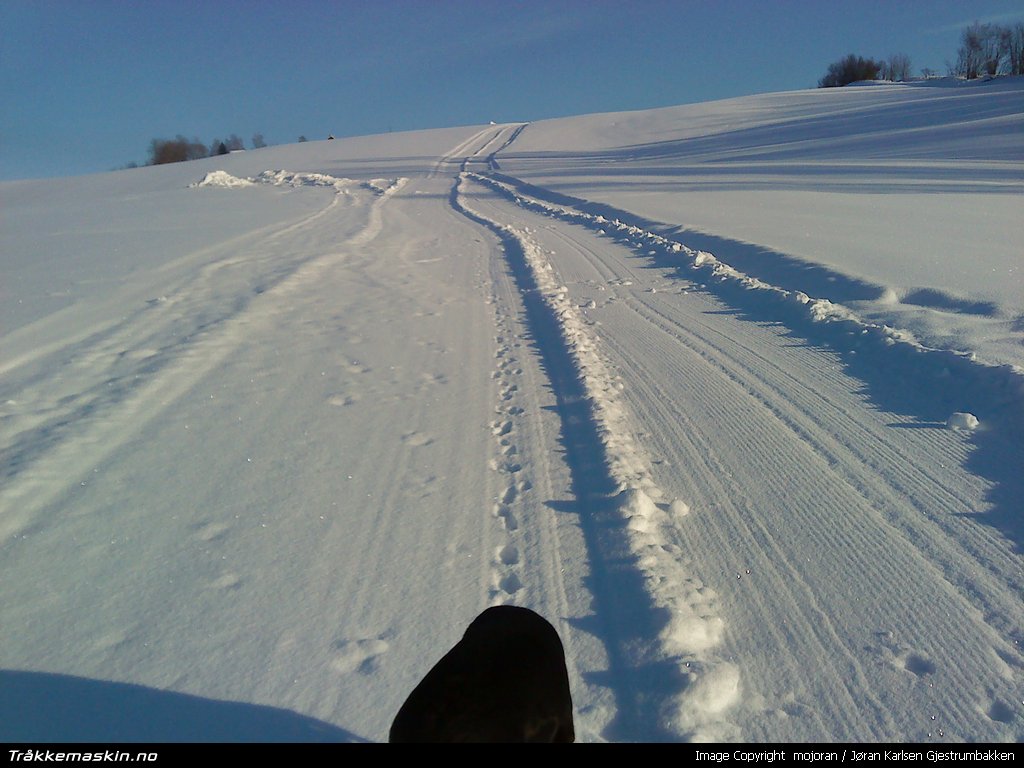 TRYKK FOR � LUKKE VINDUET