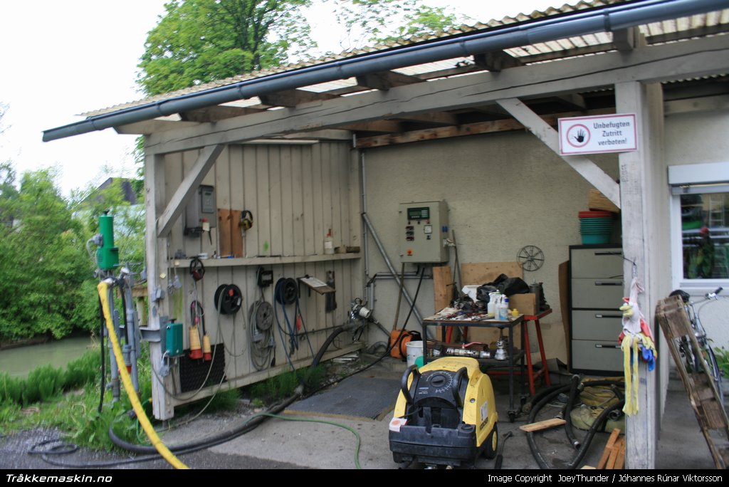 TRYKK FOR � LUKKE VINDUET