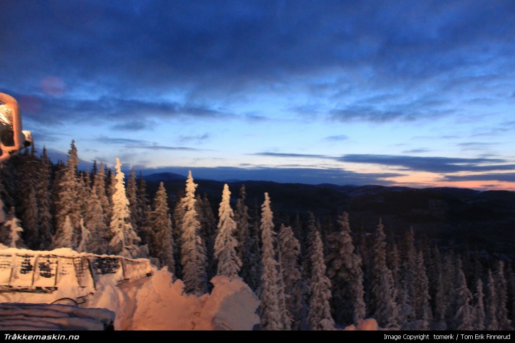 TRYKK FOR � LUKKE VINDUET