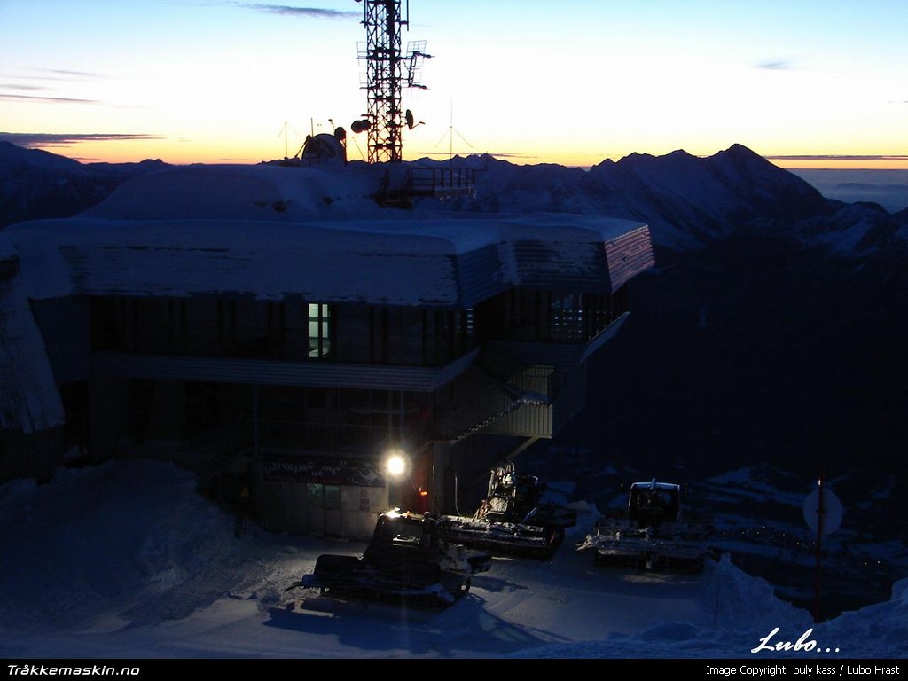 TRYKK FOR � LUKKE VINDUET