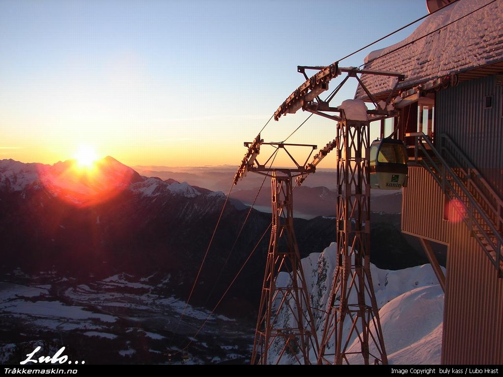 TRYKK FOR � LUKKE VINDUET