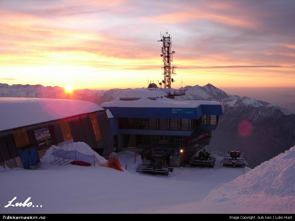 TRYKK FOR � LUKKE VINDUET