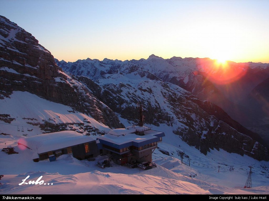 TRYKK FOR � LUKKE VINDUET